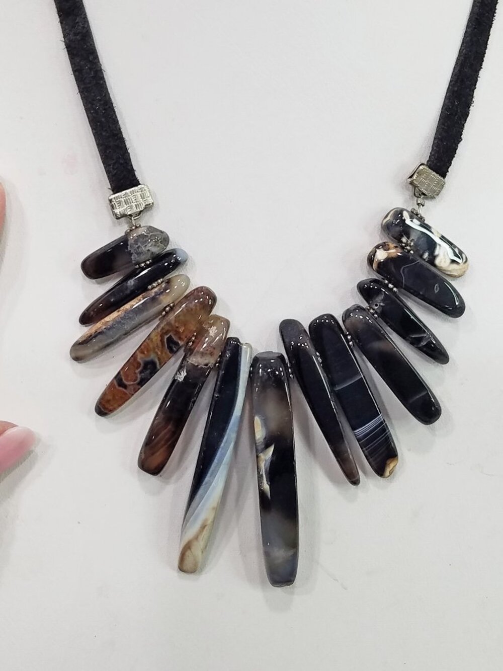 Vtg Signed YOCHI NY Picasso Jasper Spear & Black Suede Ribbon Choker Necklace - Picture 6 of 6